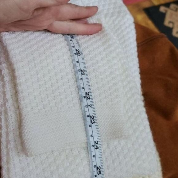 Carriage Court Sz. M (Can fit up to XL) Full Button Long Sleeve Knitted Cardigan - Picture 10 of 10